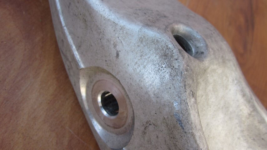 Maserati Lower Arm Control 670106360