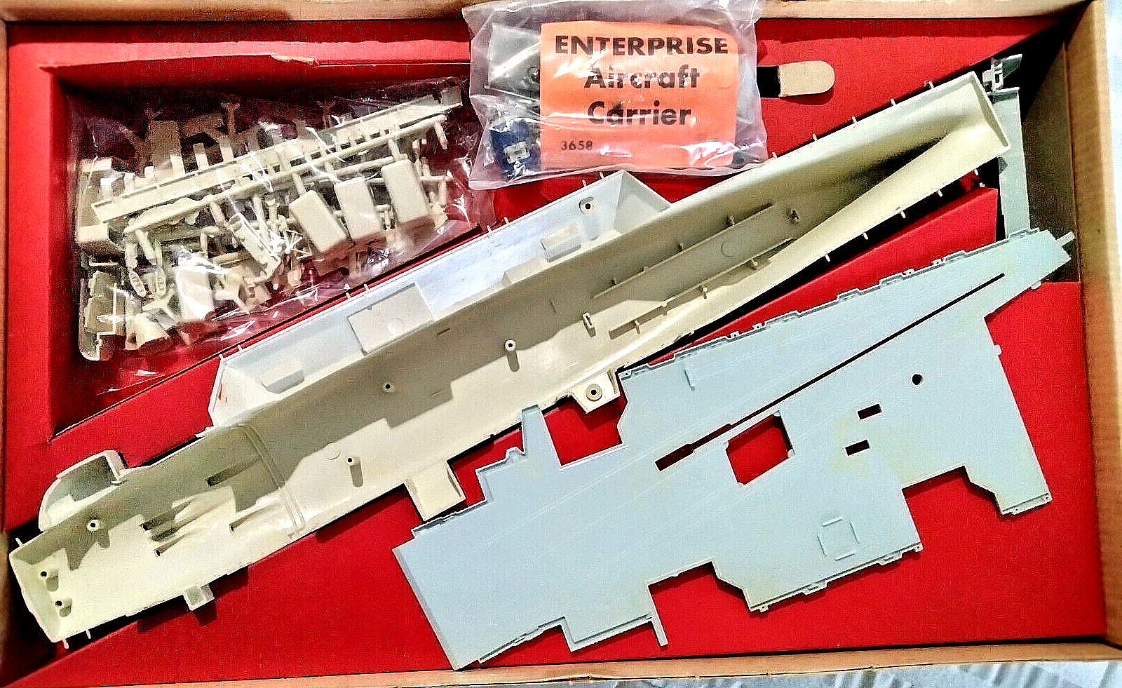 ITC- ENTERPRISE NUCLEAR CARRIER-UNBUILT-1/390th-MOTORIZED-SEALED Parts-1961-Read