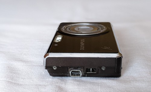 OLYMPUS FE-4040 Fotocamera Digitale 14,1 MP con Batteria, Scheda 8 Gb - Foto 4 di 12