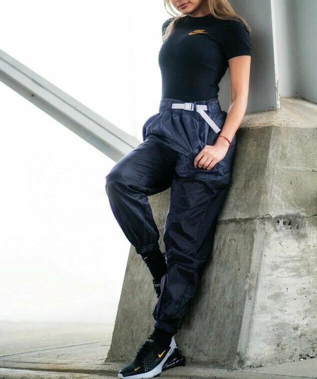 Nike Size L XL 120 Sportswear Tech Pack Women s Light Weight Woven Pants