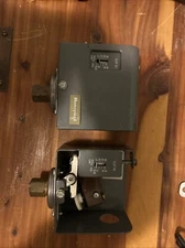 Honeywell PA404A 1009/1024 PA404A1009 0.5-9 PSI Pressuretrol Pressure Controller