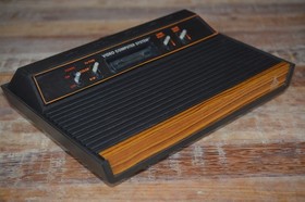 Atari 2600 4 Switch system console w/ 10 games joysticks works 100%!