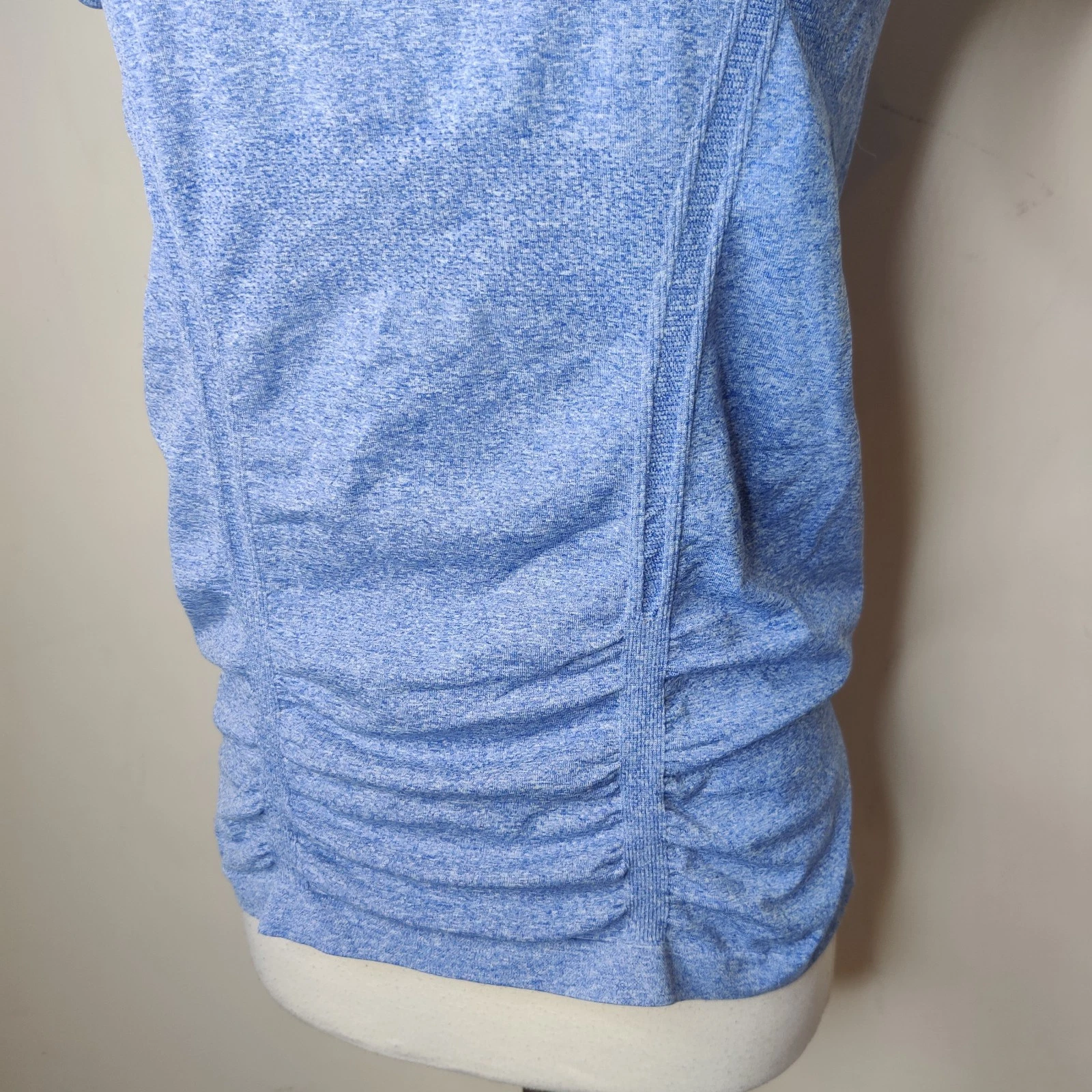 athleta fast track ruched short sleeve shirt