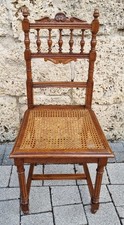 Schöner Gründerzeit Stuhl in Eiche mit Korbgeflecht - reichlich verziert um 1890
