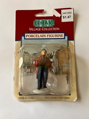 Lemax Dickensvale Porcelain Figurine Man with Accordion  New Old Stock 1996