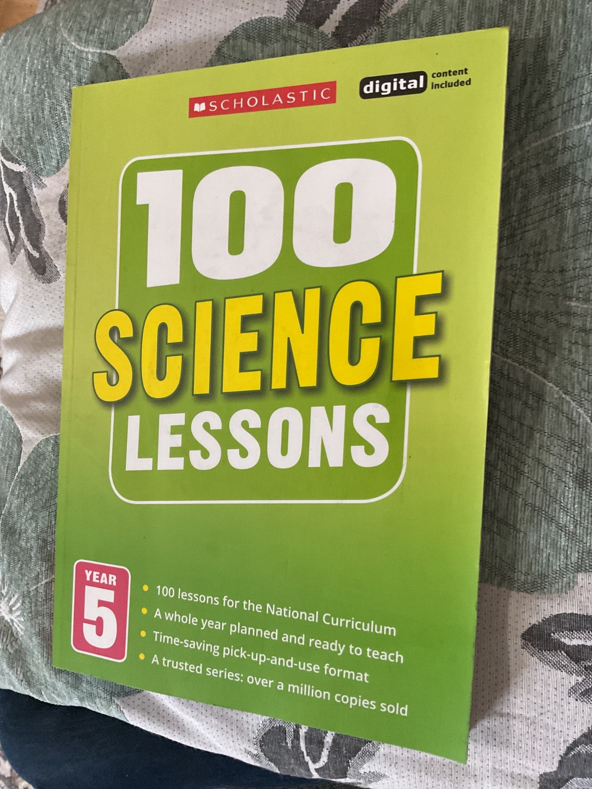 100 Science Lessons: Year 5 by Paul Hollin, Peter Riley, Julie Cogill (Mixed...