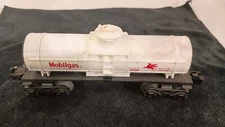 VINTAGE Lionel Single Dome Tankcar  MOBILGAS  PEGASUS - S.O.V.X. 9036 - O 27