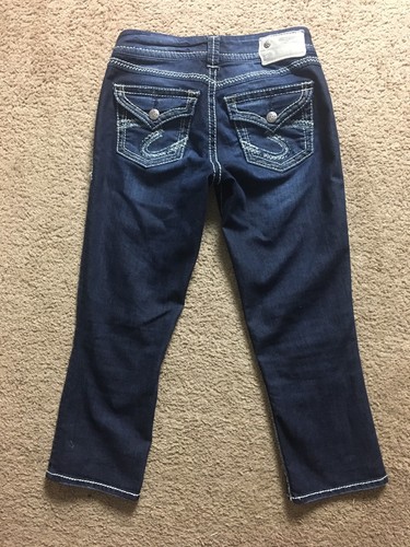 Suki Flap Capri Blue Jeans 