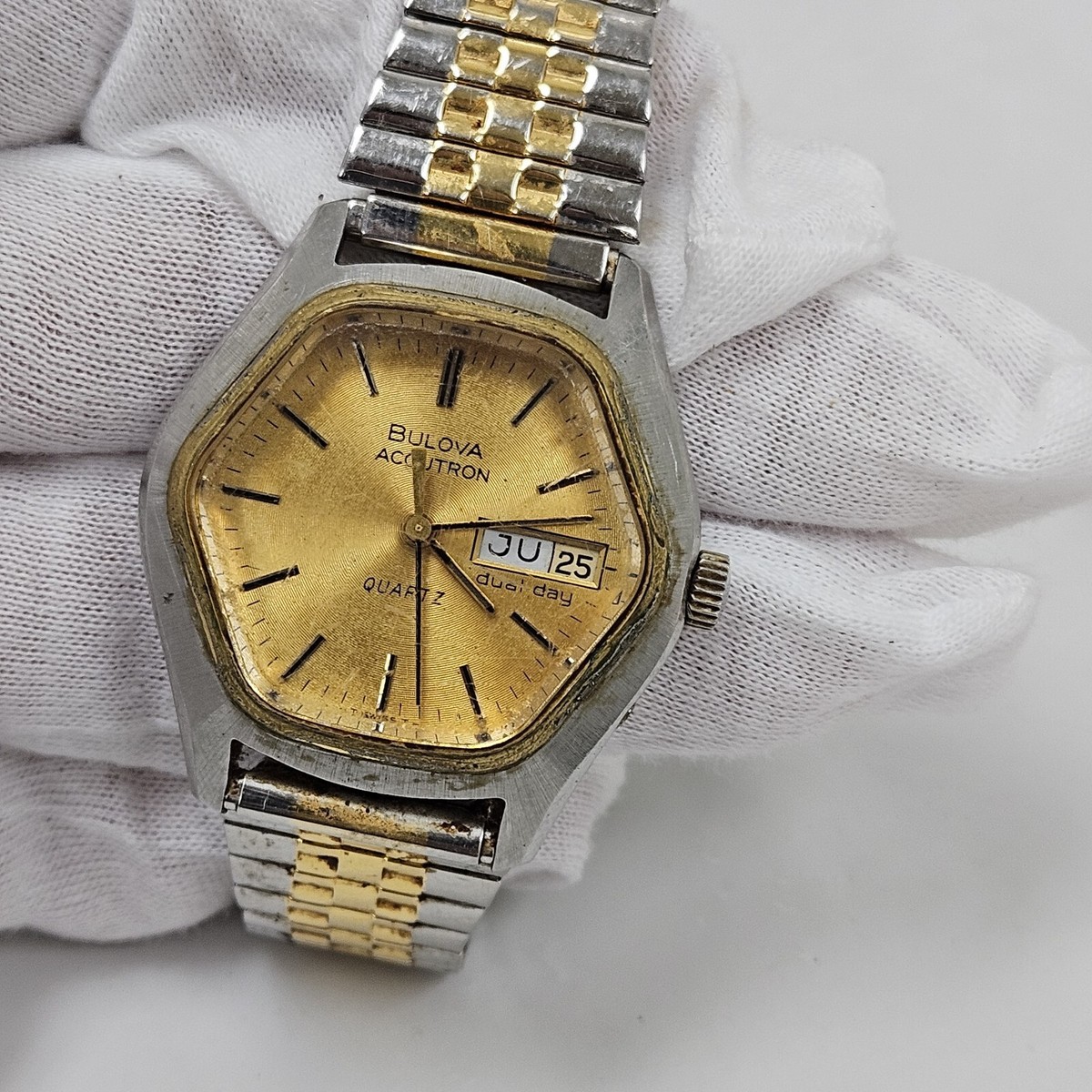 【新品未使用】 BULOVA Vintage Bulova Accutron 1977 Hexagon shape Day/Date Men's