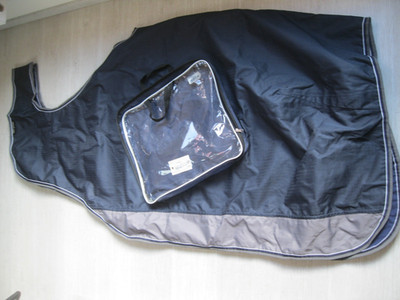 Neue Equitheme Ausreit Regendecke - Gr. 165 - Blau/Silber
