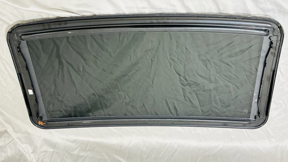 2004-2010 Toyota Sienna Sun Roof Sunroof Window Glass Factory OEM - Image 3 of 3