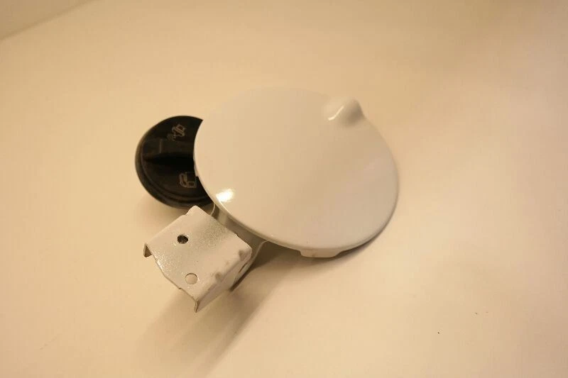 Chevrolet Equinox 2005-2009 puerta de combustible blanca Foto 4 de 4