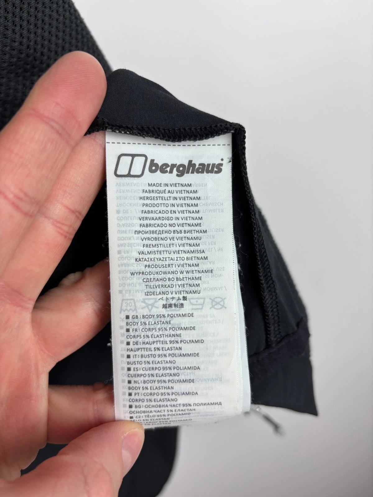 Mens Berghaus Hooded Jacket Windbreaker Outdoor Hiking Black Size L - product detail image 9