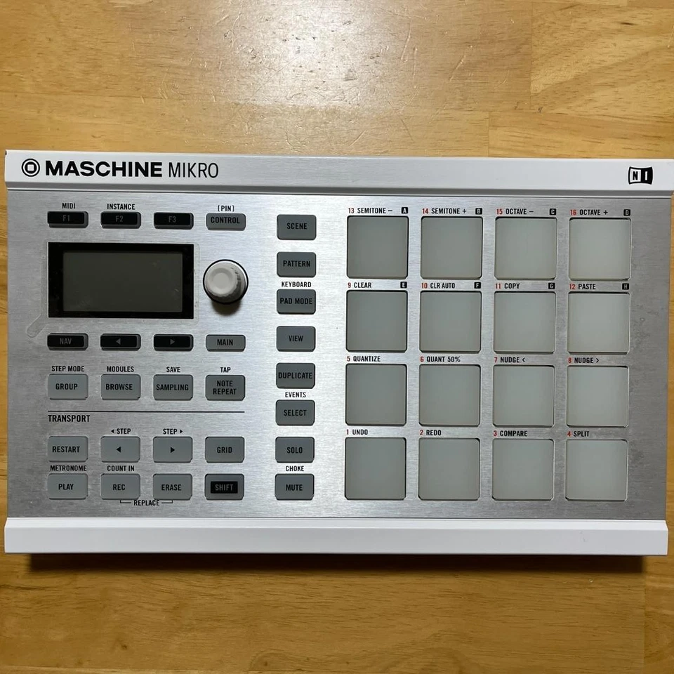 NATIVE INSTRUMENTS MASCHINE MIKRO MK2 from Japan Used Authentic Confirmed - Image 2 of 4
