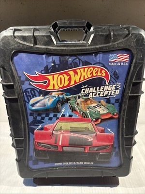 Hot Wheels Rollin' 110 Car Case Hard Shell Carrying Case Missing Wheel 2021