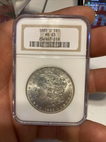 NGC 1885-O MS 63 MORGAN DOLLAR