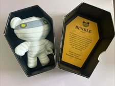Deddy Bears Mystery Mini Plush In Fun Gothic Coffin Case Bundle Mummy