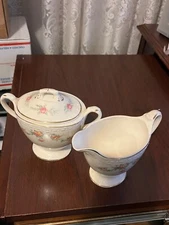 Homer Laughlin China creamer/sugar set-Georgian Eggshell-Countess Pattern-1943