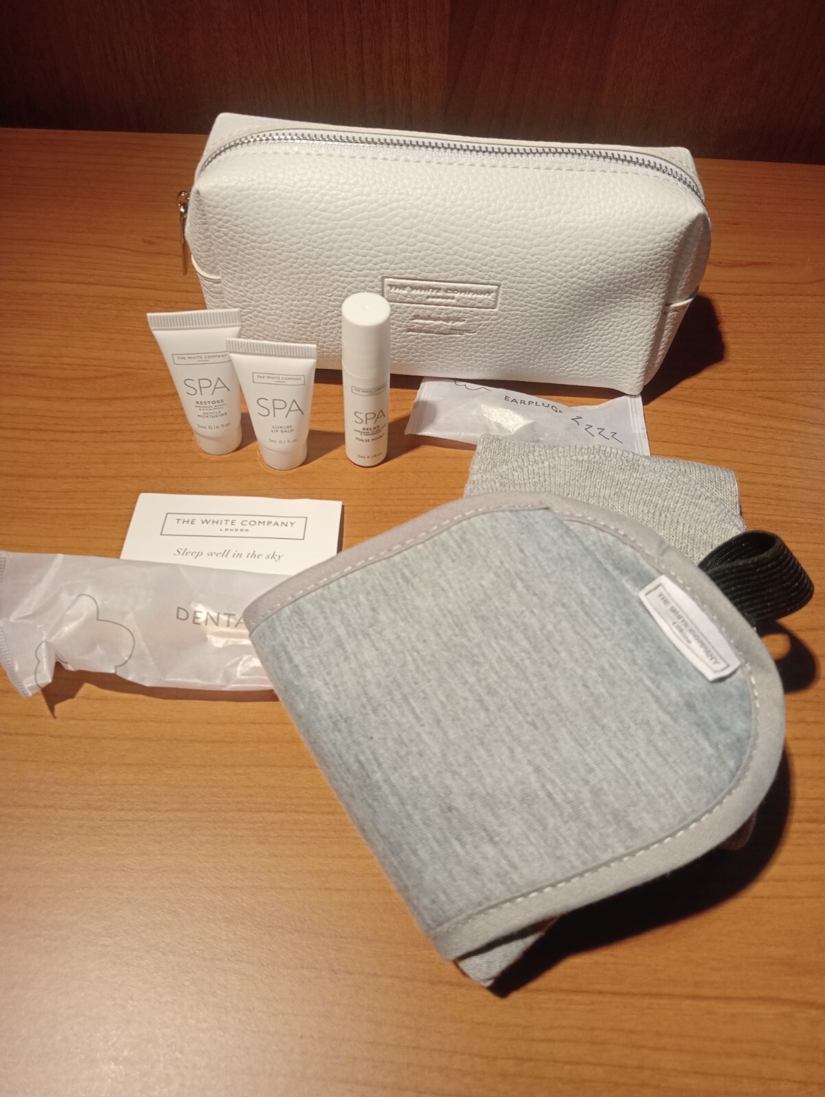 BRITISH AIRWAYS CLUB WORLD BUSINESS CLASS AMENITY KIT with bonus items ...