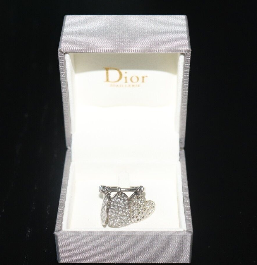 Authentic Christian Dior 18K White Gold Diamond Heart Dangle Ring