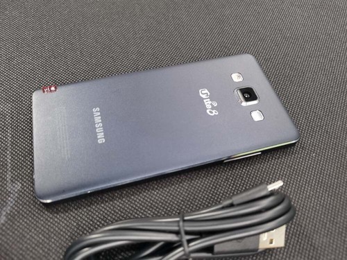 Samsung Galaxy A5 SM-A500F (Global) 13MP Android 16GB Smartphone Fully working - Afbeelding 10 van 12