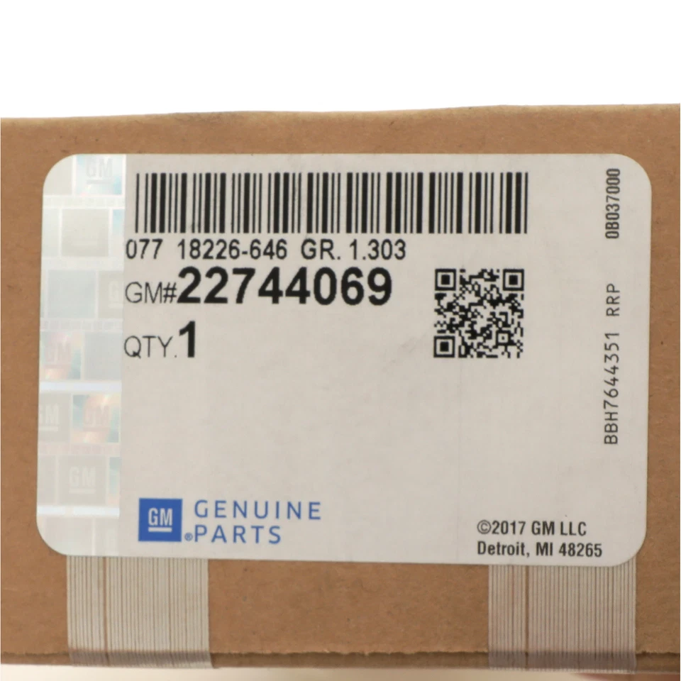 OEM NUEVO Parrilla Frontal Pajarita Emblema Dorado con Borde Negro 03-24 Express 22744069 Foto 3 de 3