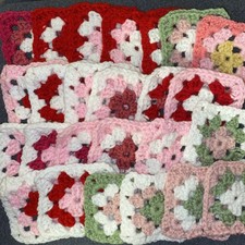 GRANNY SQUARE Lot - 25 - Hand Made Crochet Squares