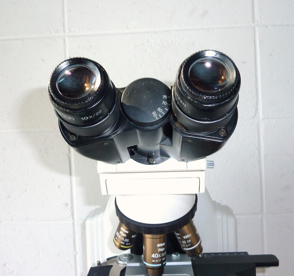 Nikon Eclipse E400 Research Microscope with 3 Objectives | eBay