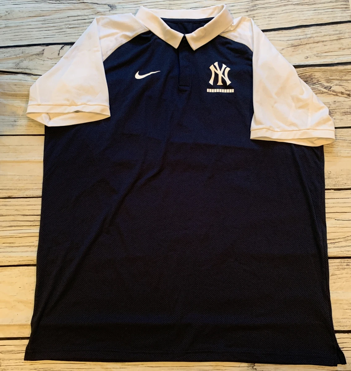 nike yankees polo