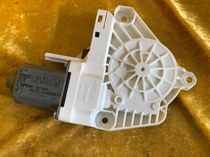 AUDI A1 / 8X 5-Türer Fensterhebermotor Motor Fenster Hinten Rechts 8K0959812A