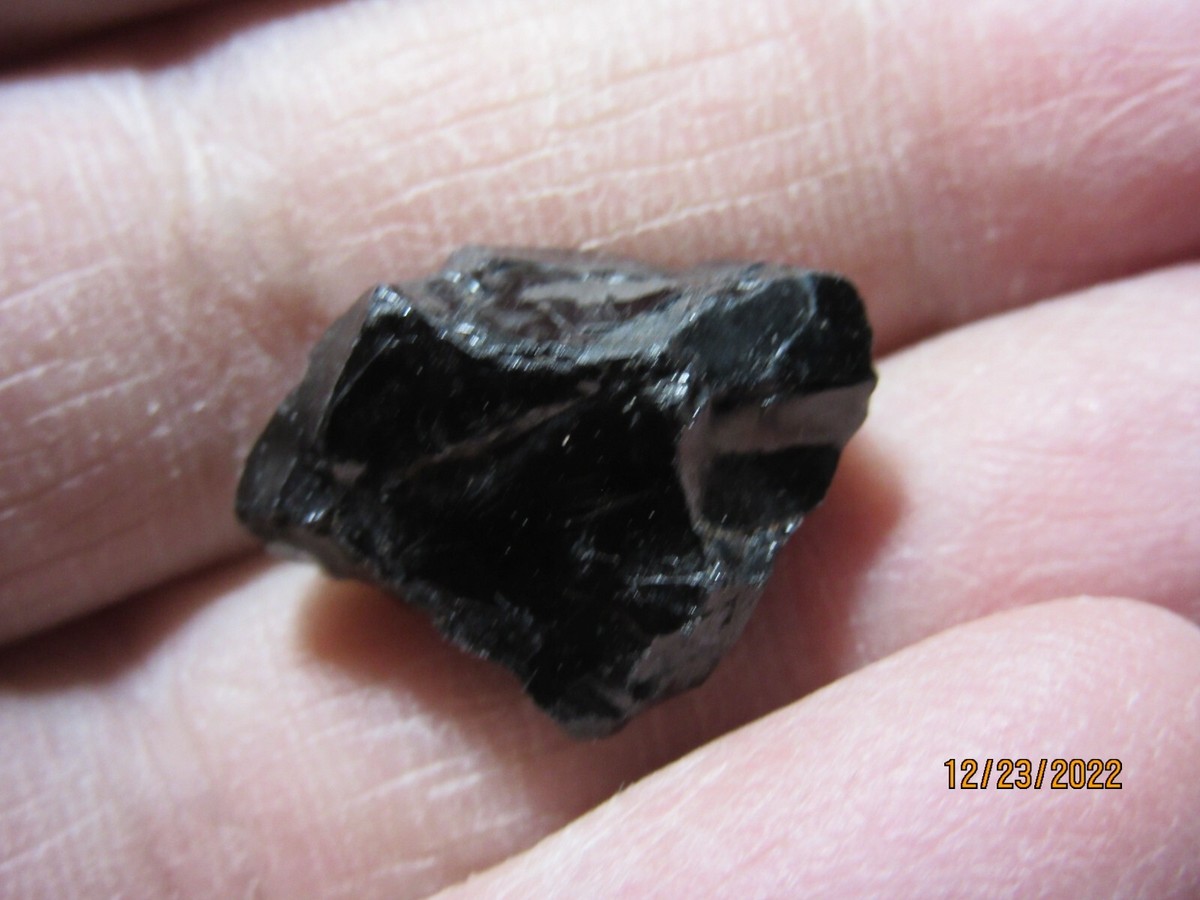 Natural Black Spinel Crystal Rough Gemstone 4.3g Collectible NBSRG