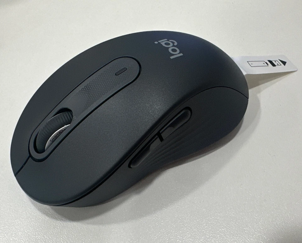 Logitech Signature M650 for business Bluetooth and Wireless Mouse - Graphite - Image 3 of 3