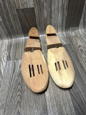 Vintage Shoe Keeper Pair Of Wooden Shoe Stretchers