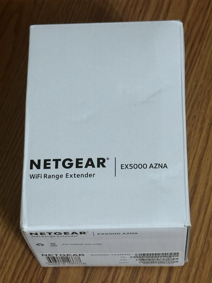 NETGEAR EX5000 Wall-plug Wi-Fi Range Extender 1.2Gbps - White (AC1200) - Image 2 of 4