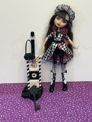 Ever After High ~ Cerise Hood Spring Unsprung Stand Bookmark