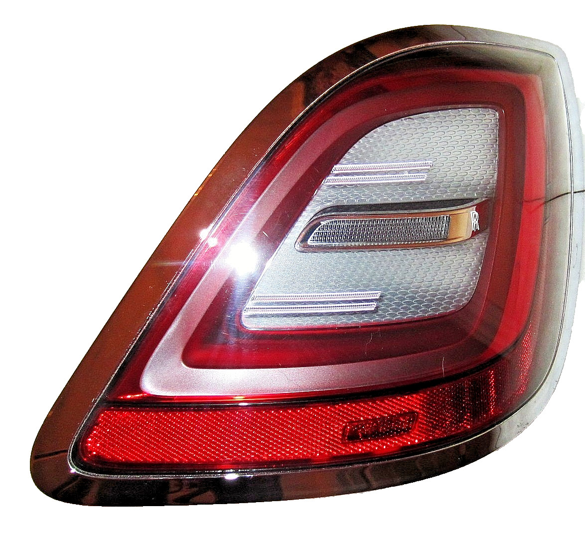 21-23 ROLLS ROYCE GHOST TAILLIGHT RR21/22 SET OF CHROME TRIM LH AND RH SIDE MINT