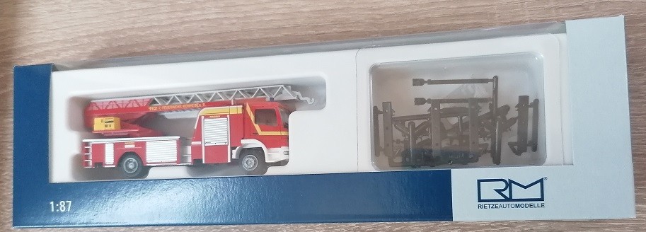 Rietze 71610 - 1/87 Magirus DLK Fire Department Monheim a. Rhein - New