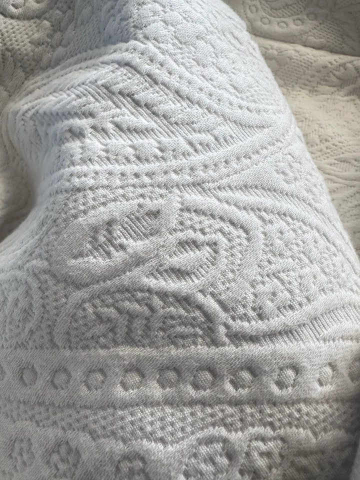 THE COMPANY STORE Ivory Matelasse Cotton Embossed 2 King Shams Portugal 20”x36” - Image 4 of 4