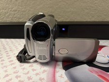 Canon DC230 DVD Camcorder 35x Optical Zoom Video Camera Untested