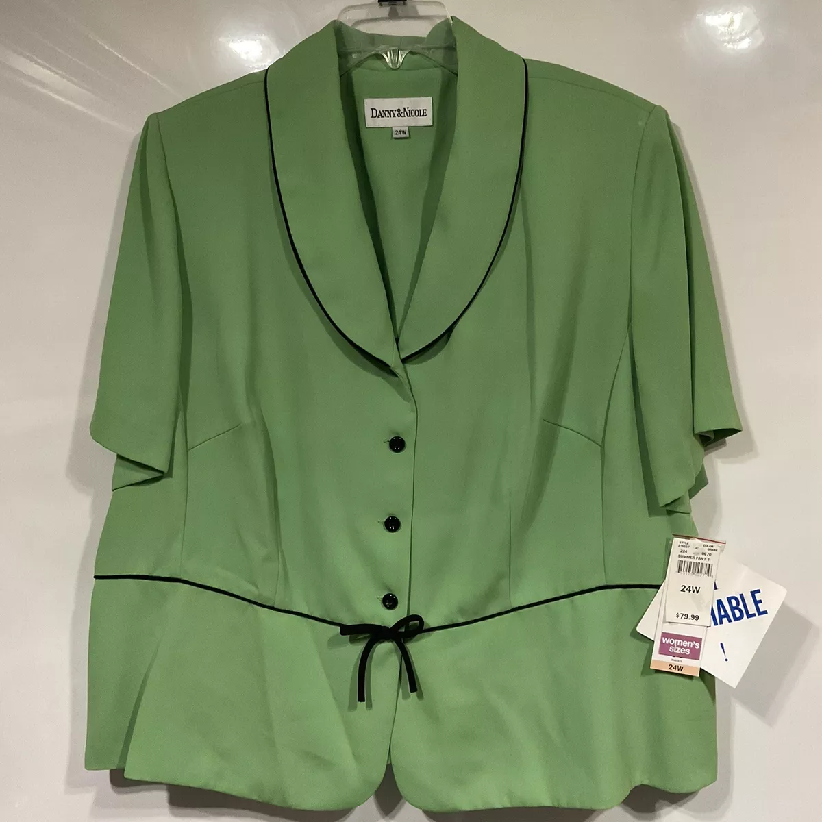 NWT Danny & Nicole Vintage Short Sleeve Collared Suit Jacket. Women’s Size 24W
