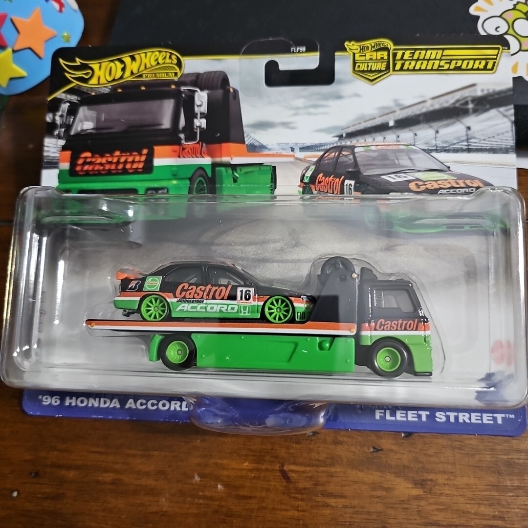 2024 Hot Wheels Team Transport #65 '96 Honda Accord & Fleet Street