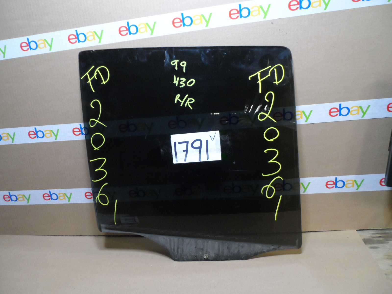 99 00 01 02 03 Mercrdes ML430 REAR PASSENGER Side Door Glass USED #1791-V