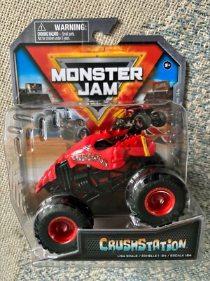 SPIN MASTER MONSTER JAM DANGER DIVAS CRUSHSTATION TRUCK