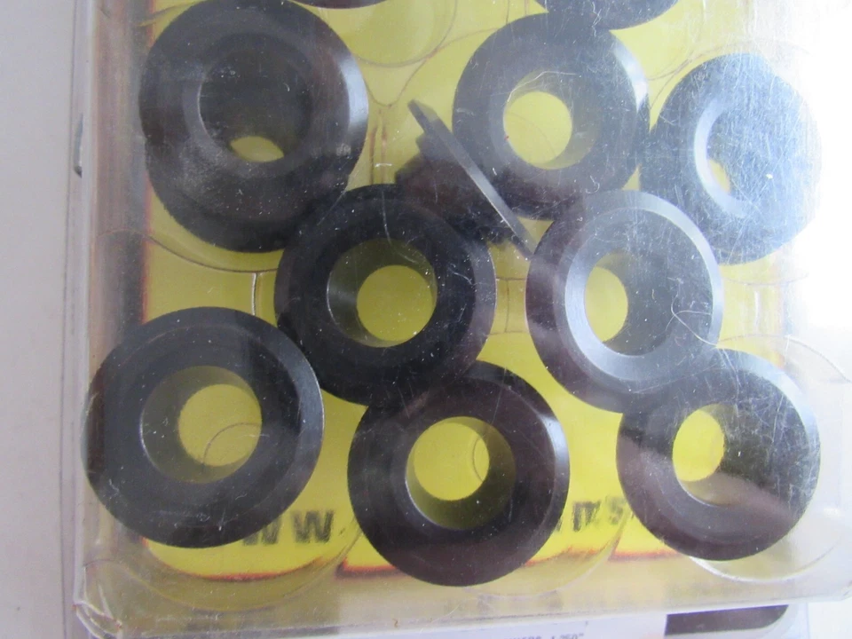 COMP CAMS 750-16 - STEEL RETAINERS 1.250"   NEW OLD STOCK - BARGAIN!!! - Image 2 of 4
