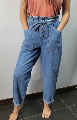 FOREVER 21 HIGH WAISTED PAPERBAG BELTED 