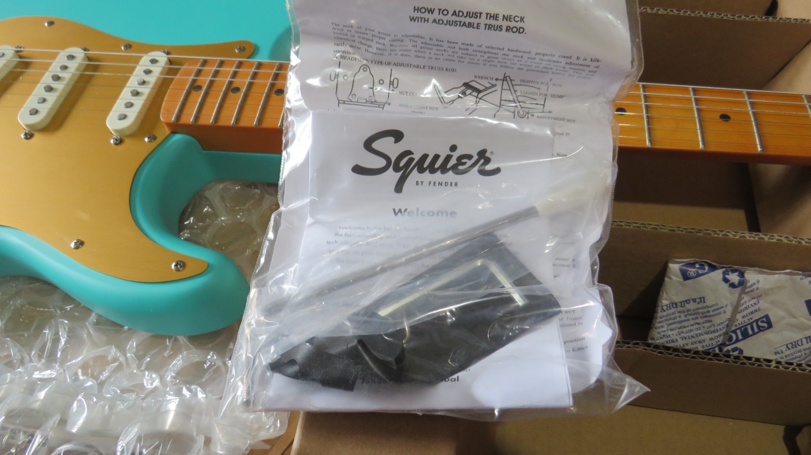 Fender Squier 40th Anniversary Vintage Edition Stratocaster Electric Guitar