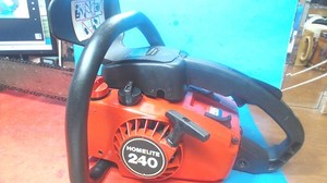 Vintage-HOMELITE 240-Chain saw {-For parts}-Runs- Needs oiler work-Good shape