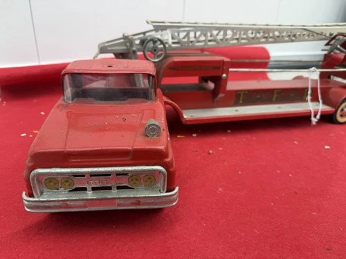 Tonka Pressed Steel Fire Truck Red Silver Ladder Vintage Toy Vehicle