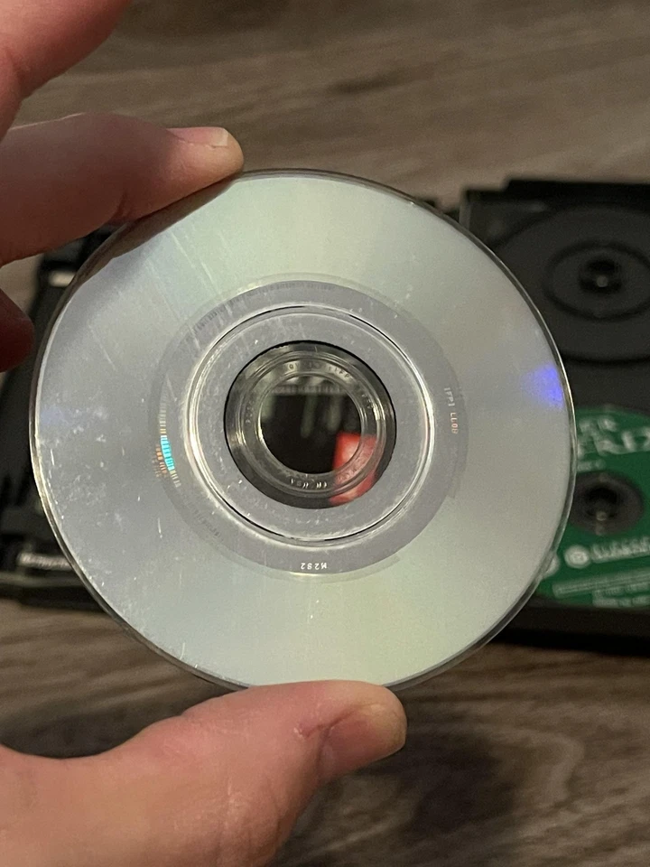 Vintage 2003 Enter the Matrix Nintendo GameCube 2 Disc Complete Tested Atari - Image 3 of 4