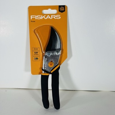 Fiskars Pruning Shears Bypass 5/8 Inch Cut Capacity Garden Clippers Steel